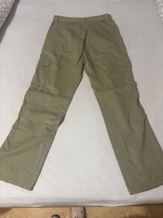 Pantalón cargo verde militar Talla M