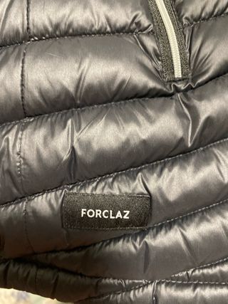 Chaleco acolchado de montaña y trekking plumón.