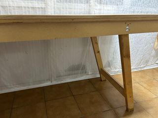 Mesa de trabajo de madera