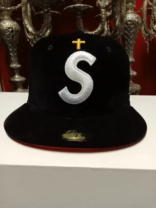 Gorra New Era 59Fifty Negra y Dorada Talla 7.1/4