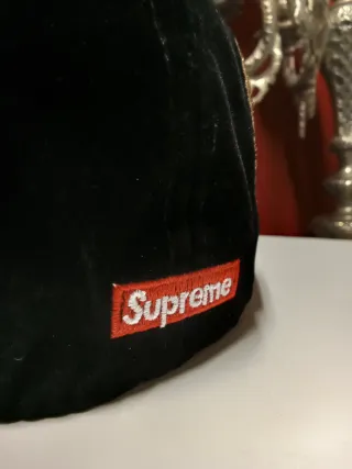 Gorra New Era 59Fifty Negra y Dorada Talla 7.1/4