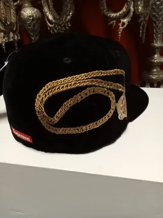 Gorra New Era 59Fifty Negra y Dorada Talla 7.1/4