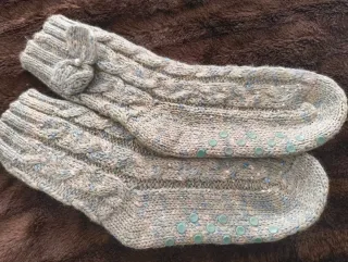 Calcetines de punto con pompones