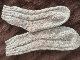 Calcetines de punto con pompones