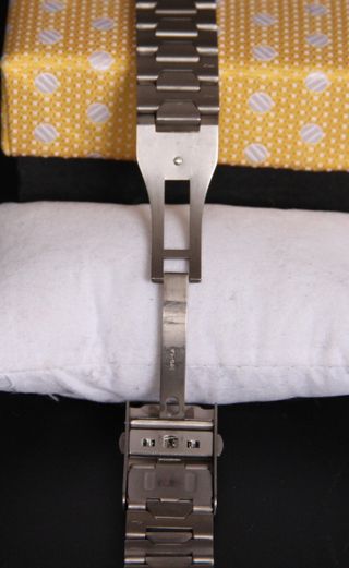 Tissot ARMIS TISSOT T-TOCH TITANIO