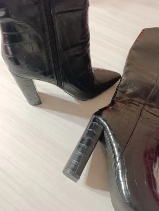 Stivali neri donna tacco alto coccodrillo