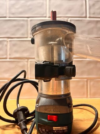 Fresadora Hammer FRZ710 - 710W Incluye +6 regalos