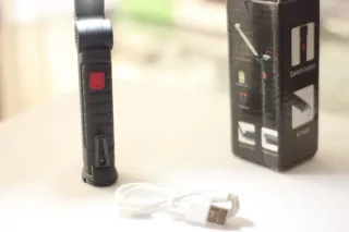 Linterna LED Recargable USB.