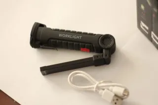 Linterna LED Recargable USB.