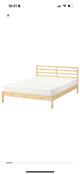 Letto Ikea con rete e 2 comodini