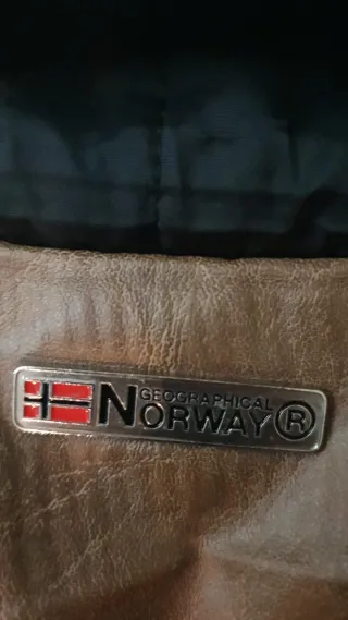 Chaqueta Norway Negra y Marrón