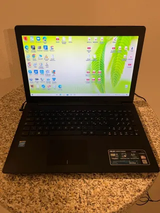 ASUS F553M Series Notebook HDMI
