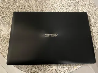 ASUS F553M Series Notebook HDMI