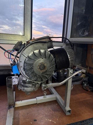 Motor Vespa 9DN 200 encendido Ducati