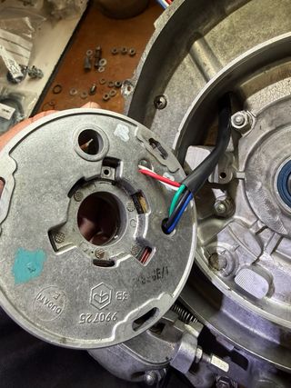 Motor Vespa 9DN 200 encendido Ducati