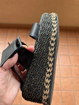 sandali a zeppa neri bata