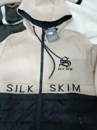 Sudadera Beige y Negra Hombre