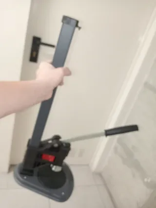 Tappatrice a colonna + 80 tappi nuovi