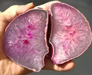 Geode diviso in 2 parti - Cristallo e Agata