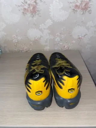 Nike TN Scarpe Uomo Nero Giallo