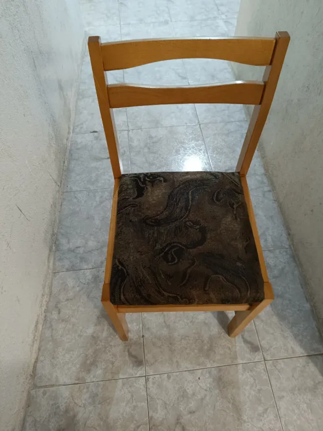 4 Sillas Madera y Textil