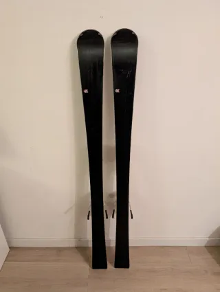 ESQUIS 142 ROSSIGNOL