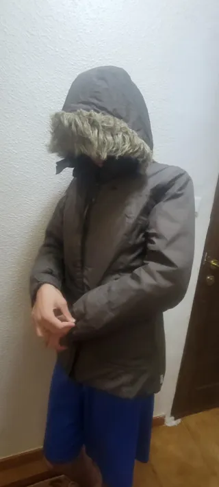 Chaqueta Decathlon verde/marrón con capucha