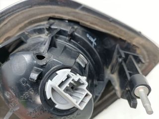 PILOTO TRASERO DERECHO INTERIOR MAZDA 3 BERLINA (BK) (2)