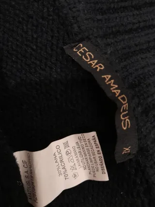 Jersey punto trenzado de lana y cuello alto