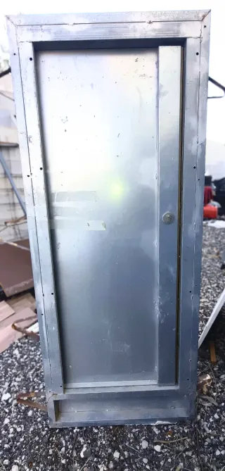 Puerta Seguridad Antiokupa con Llave y marco