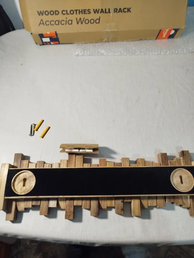 Perchero de madera NAUTEDI