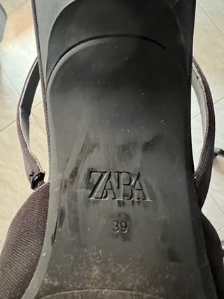 sandali zara bassi con tacchetto