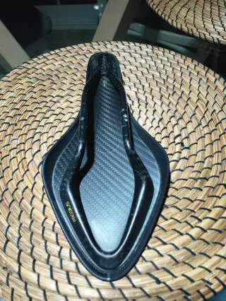 Sillín Fizik Arione 00 Negro Carbono 7x9