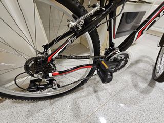 2 dos Bicicleta bicicletas Orbea Tuareg Sport