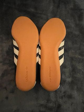 Adidas Tokio Zapatillas Deportivas Negras y Beige