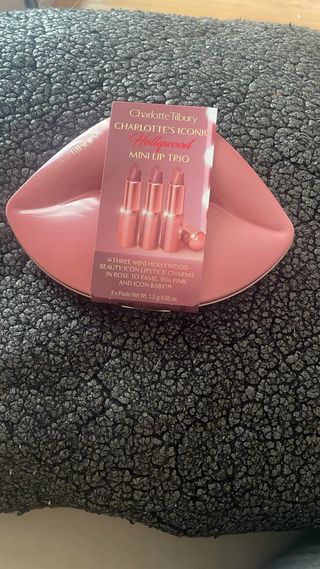 Set 3 Labiales Dorados Estuche Labios Rosa