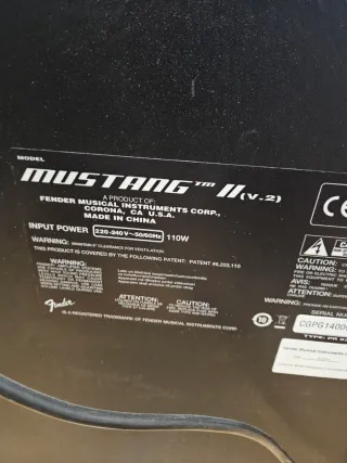 Amplificador Guitarra Fender Mustang II