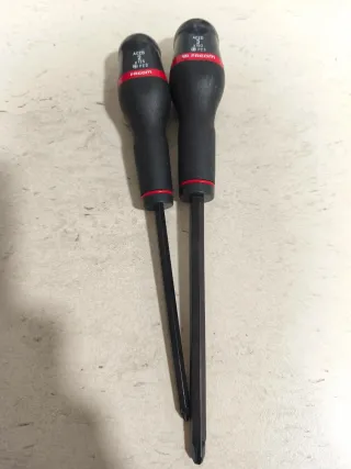 Juego 2 Destornilladores Facom