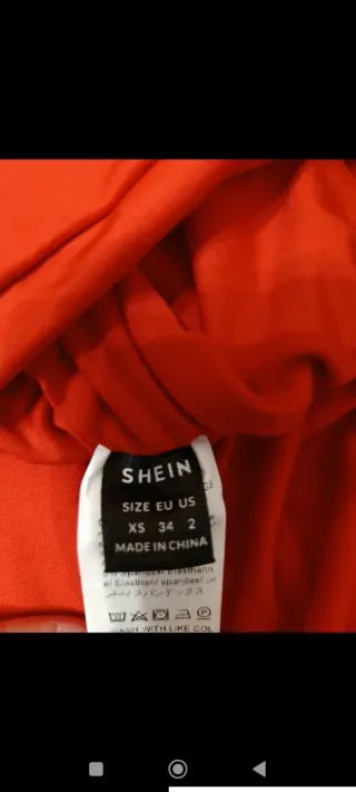 Vestido mini rojo asimétrico