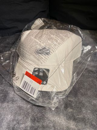 Gorra Nike Club Beige Talla L/XL