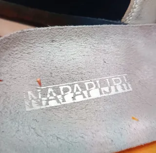 Botas Napapijri Mujer Negras y Plateadas