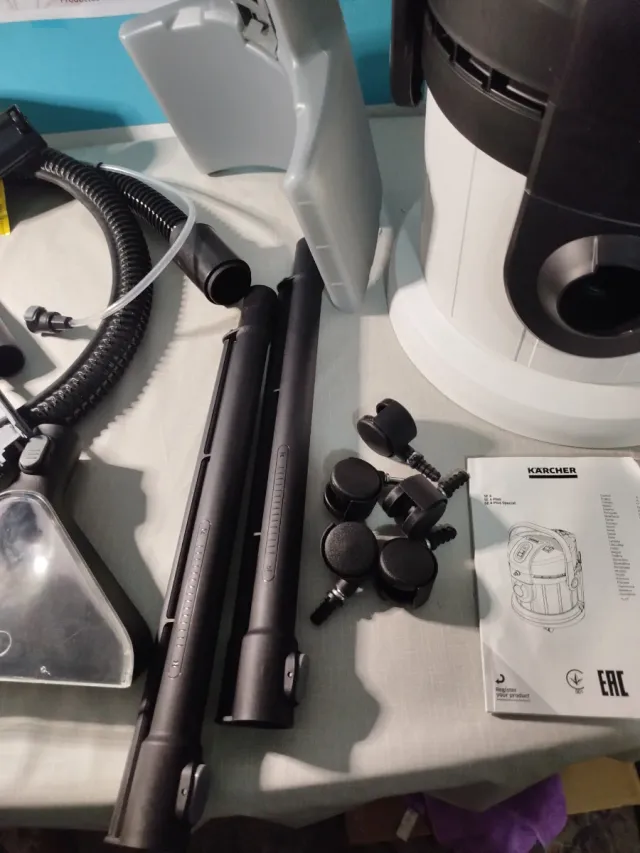 Karcher SE 4 Lava-aspiradora con Accesorios
