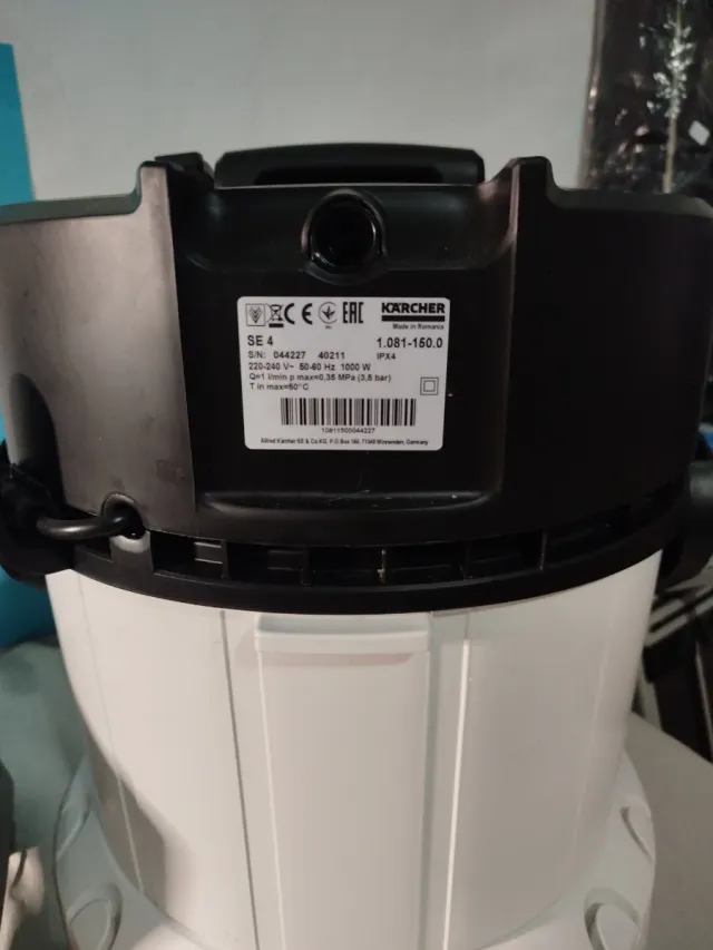 Karcher SE 4 Lava-aspiradora con Accesorios