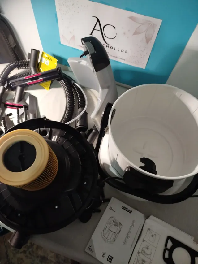 Karcher SE 4 Lava-aspiradora con Accesorios