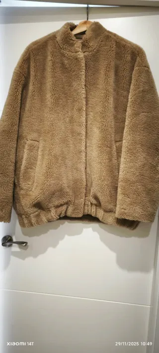 Chaqueta Zara borreguito beige