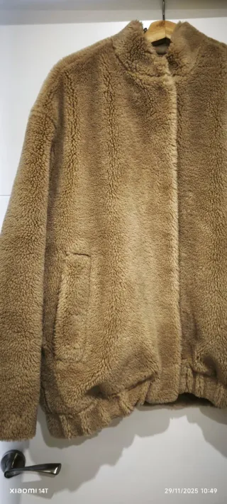 Chaqueta Zara borreguito beige