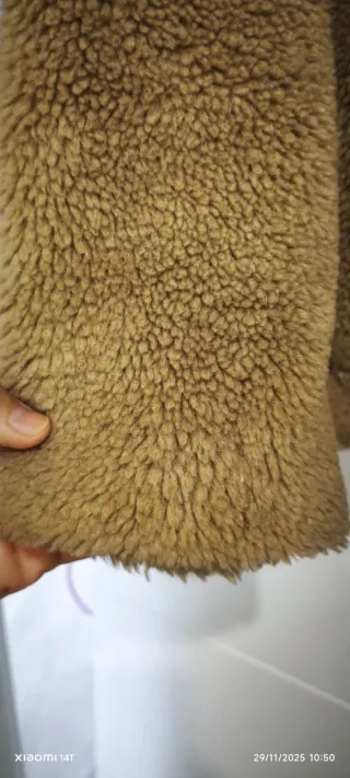 Chaqueta Zara borreguito beige