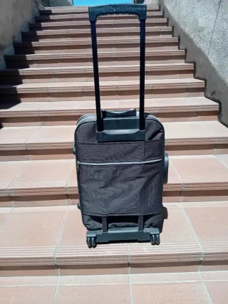 Maleta mediana con código de seguridad