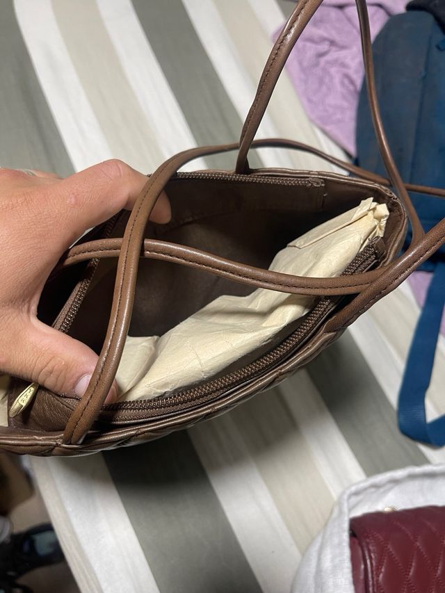 Bolso Beige y Blanco con Monedero