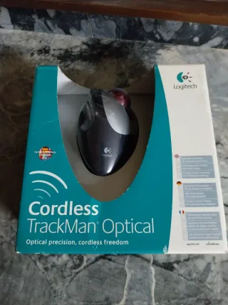 Ratón TrackMan Optical Inalámbrico Logitech